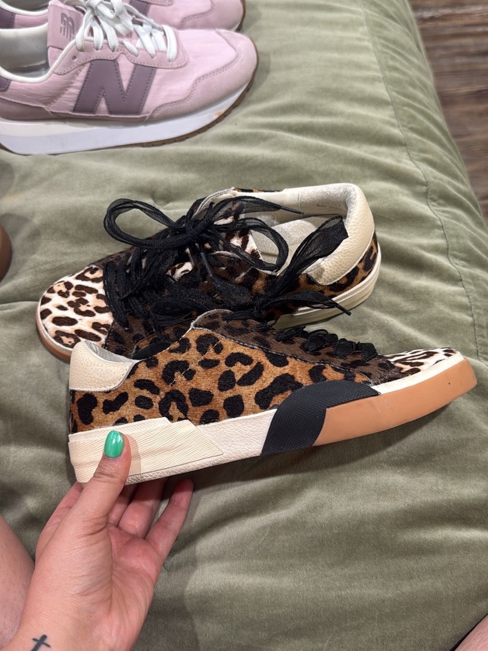 Dolce Vita Leopard Print Low-Top Sneakers - Tan/Black